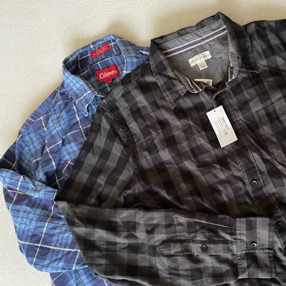 bundle of 2 button up flannels oversized - Picture 3 of 4